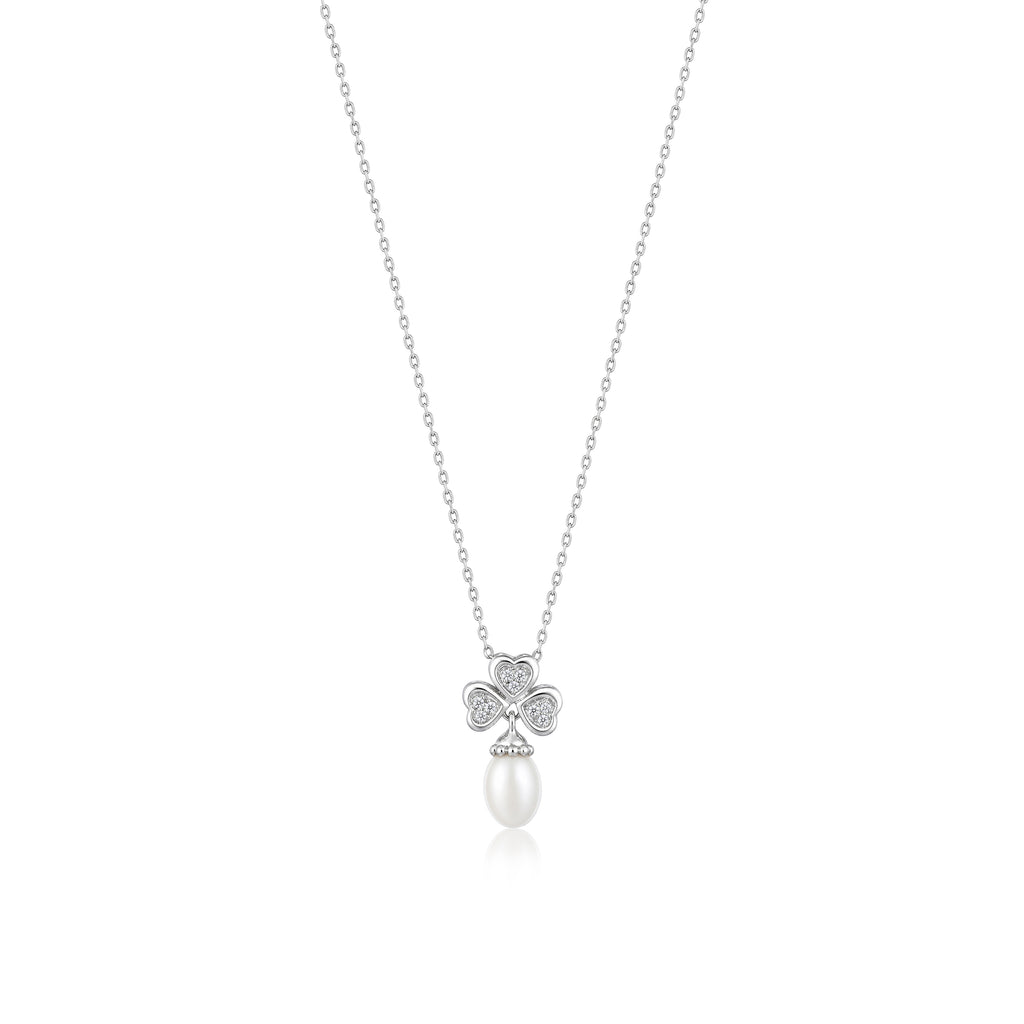 Clover Pearl Necklace