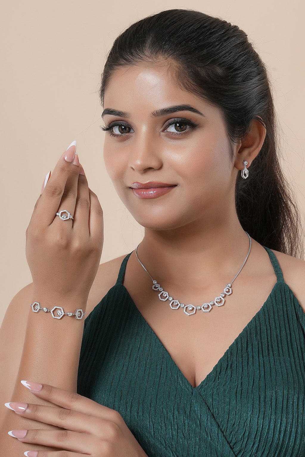 Hexa Necklace Set