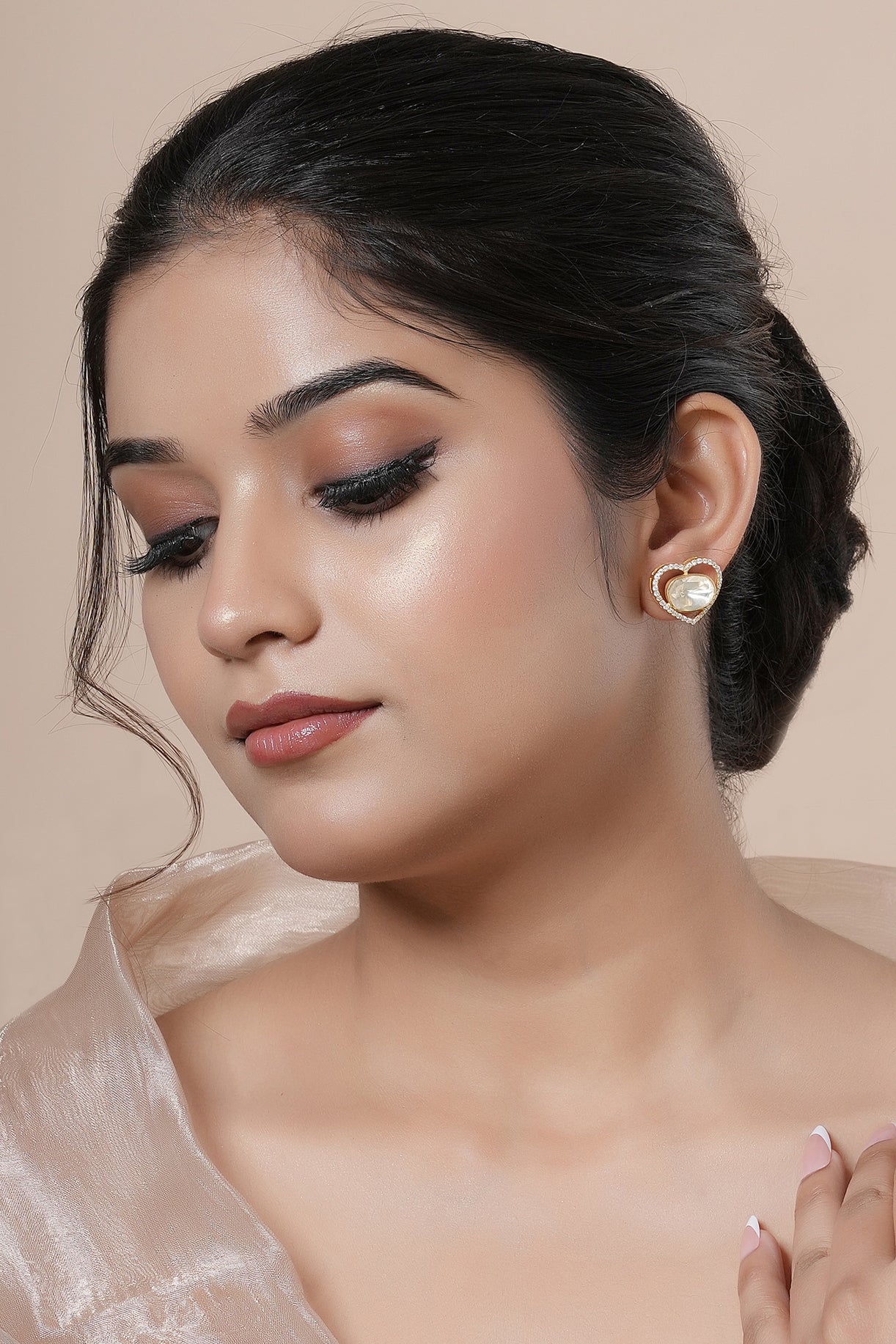 Ishani Studs