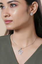 Petal Frame Pendant Set