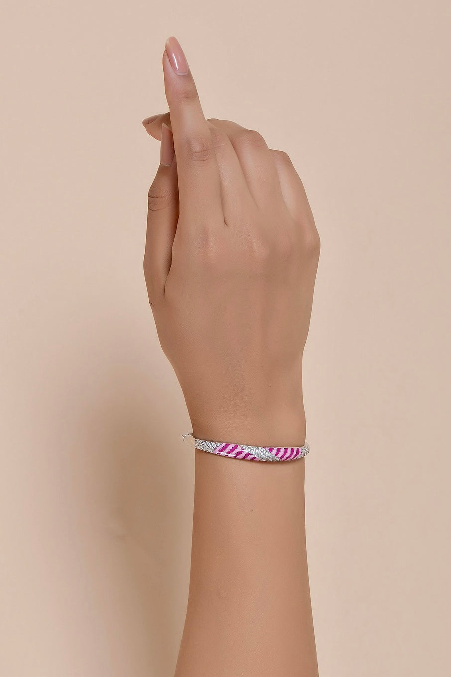 Rosa Wave Bangle