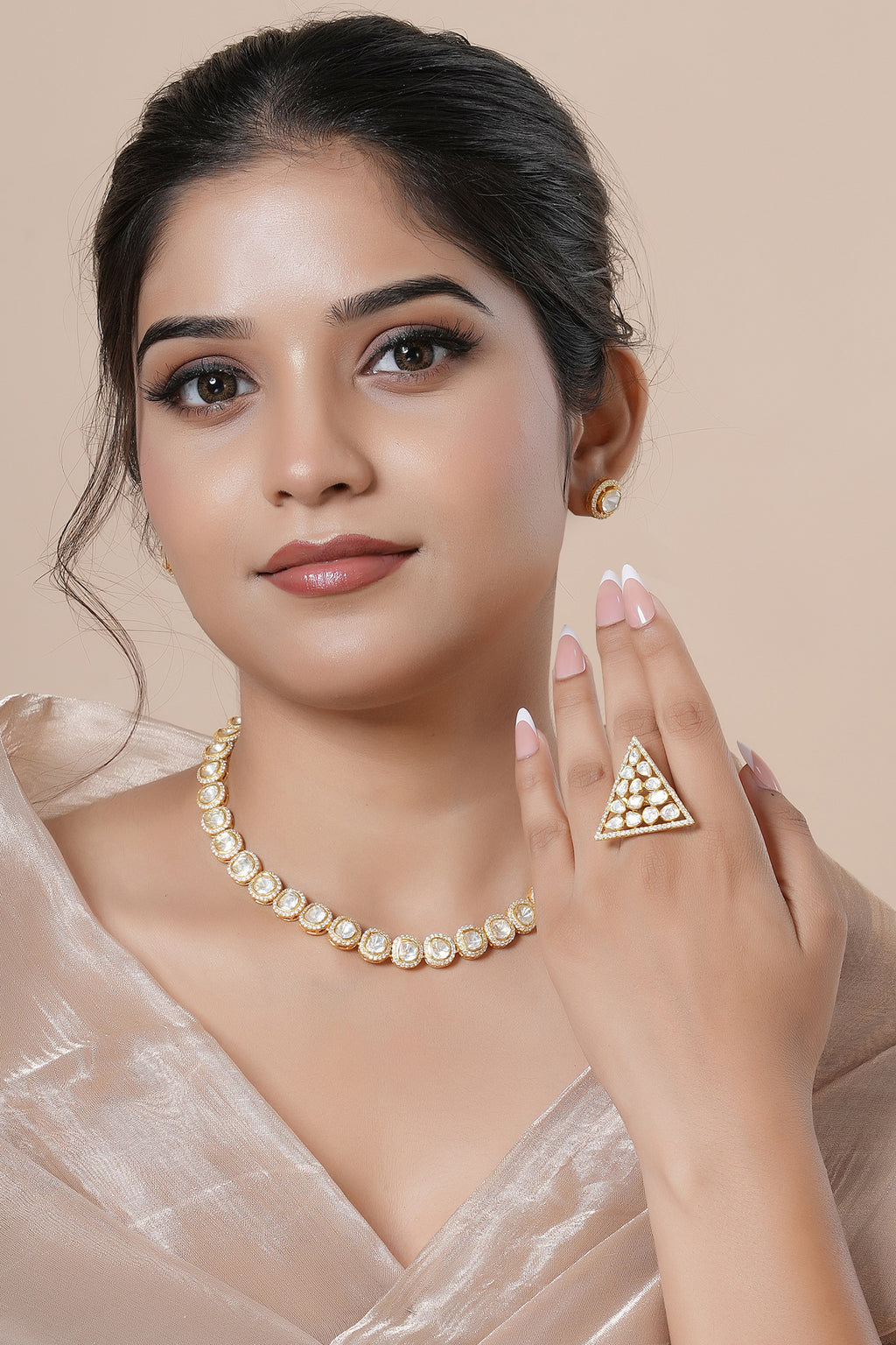 Trikona Ring